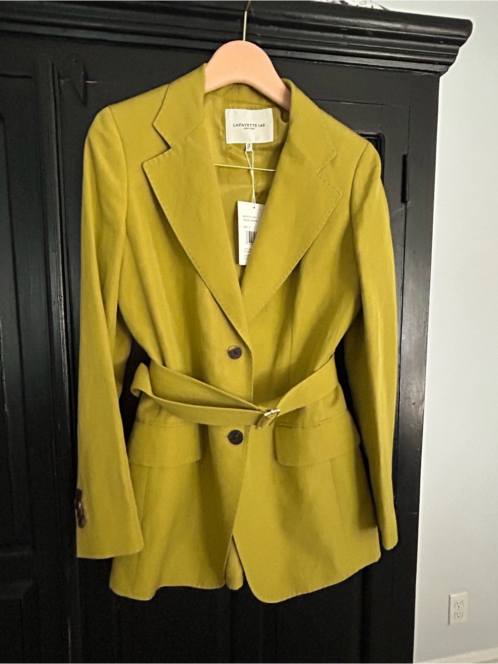 Lafayette 148  Blazer/ Jacket in Silk Linen Blend, Size 6, Never Worn with Tags